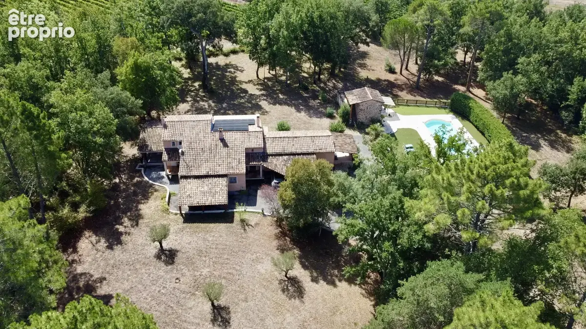 Élégante propriété avec villa principale, mazet en pierres et piscine - photo 10