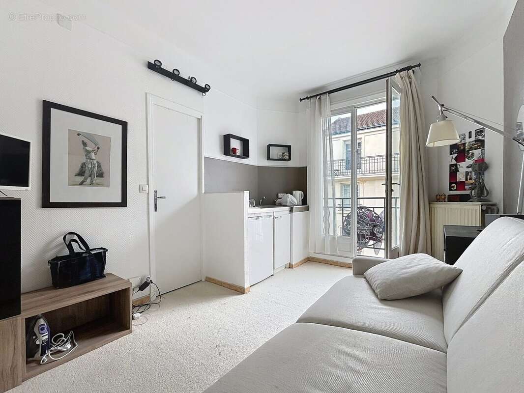Appartement à PARIS-15E