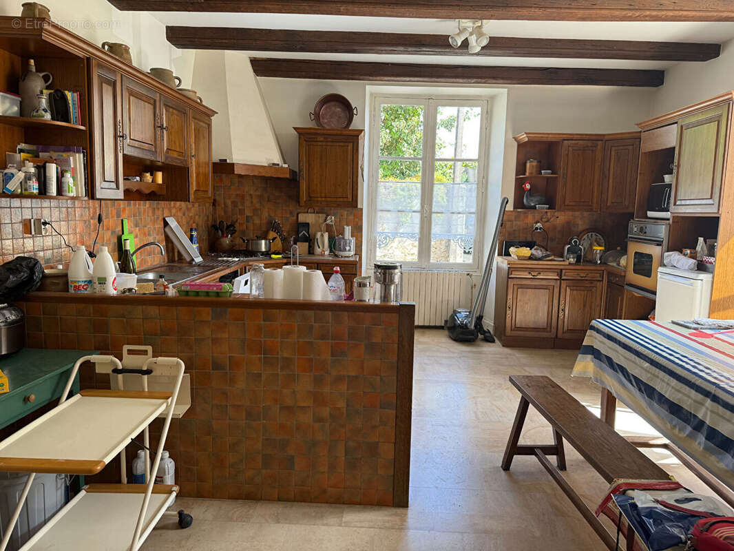 Maison à LA VILLEDIEU-DU-CLAIN