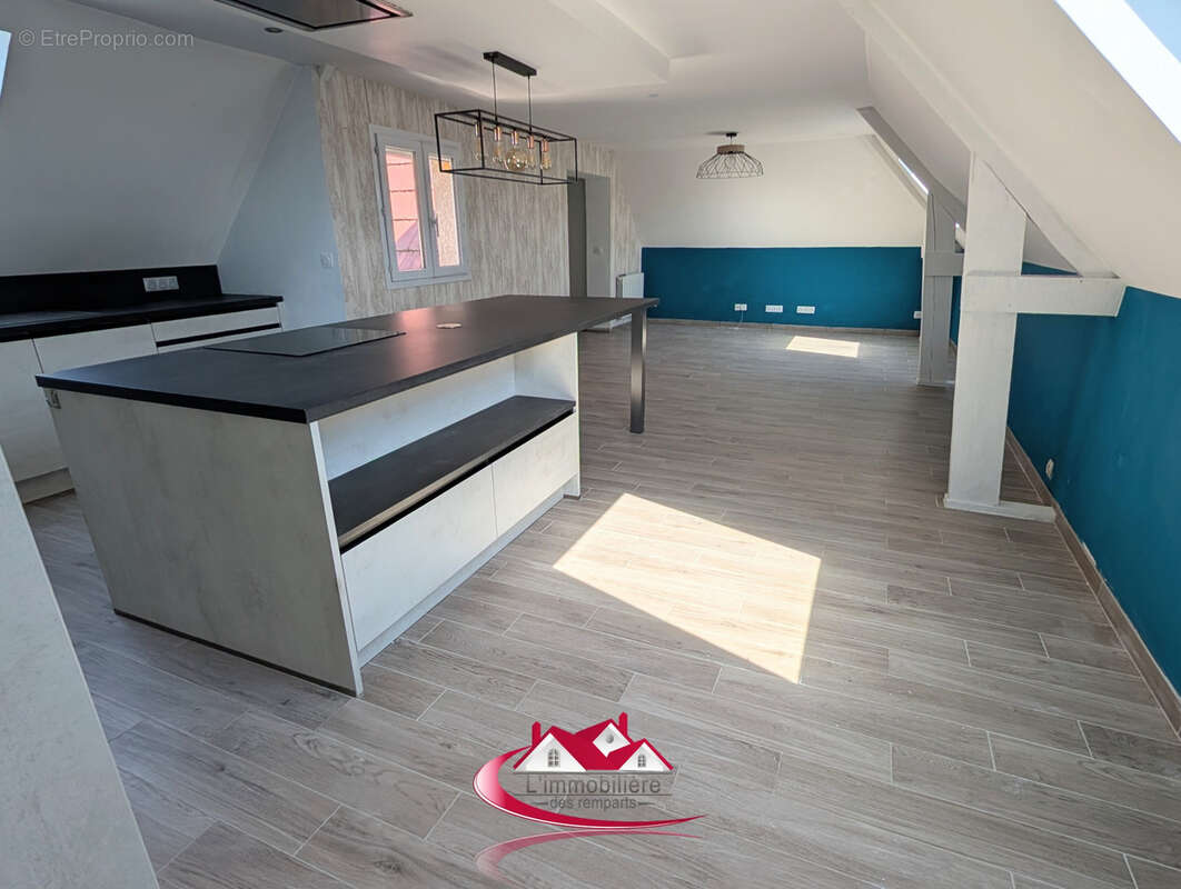 Appartement à CONDE-SUR-VESGRE