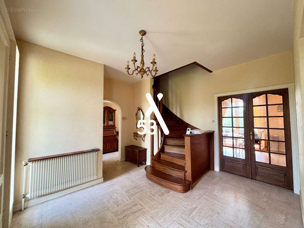 Maison à ESQUERDES