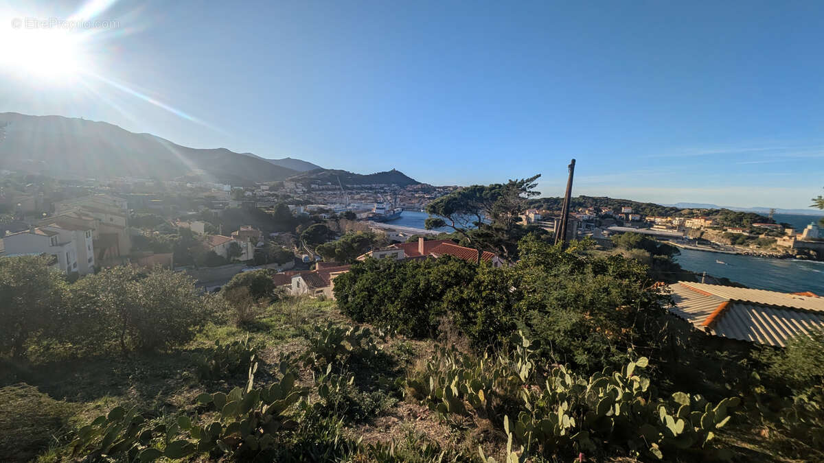 Terrain à PORT-VENDRES