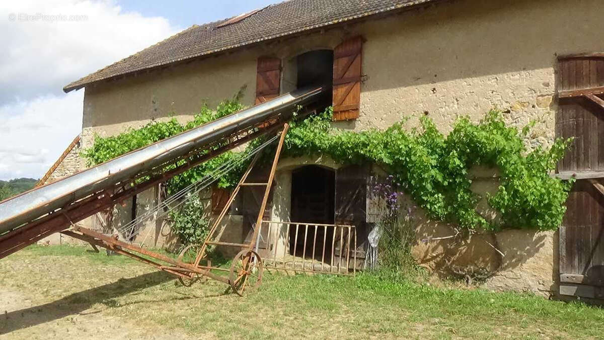 Maison à PERRECY-LES-FORGES