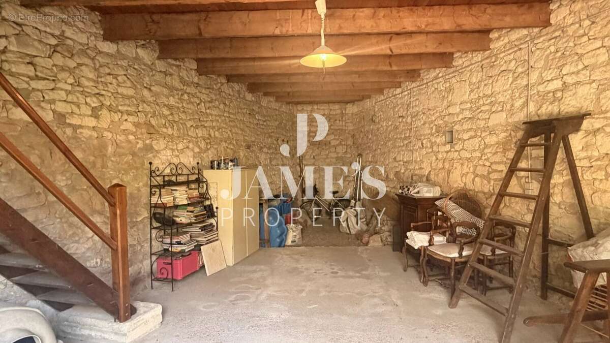 Maison à Paradou  - photo 8