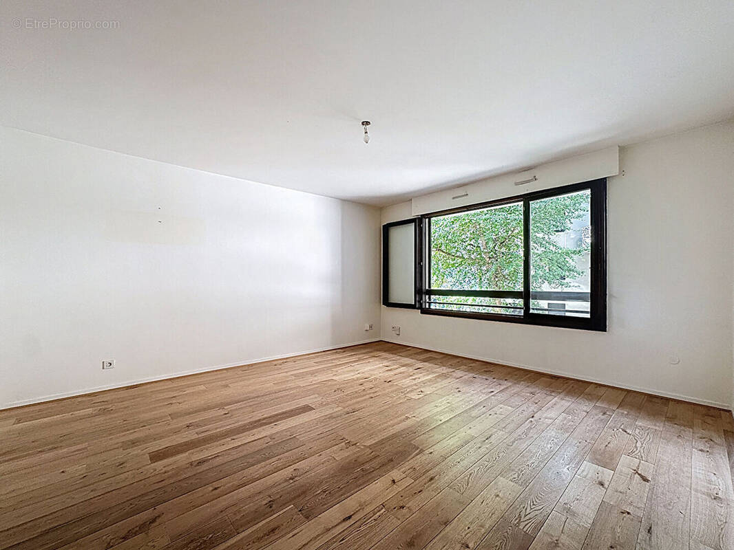 Appartement à LE KREMLIN-BICETRE