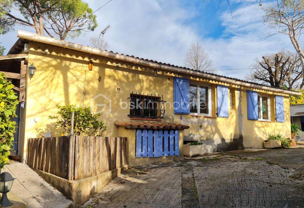 Maison à LA ROQUETTE-SUR-SIAGNE