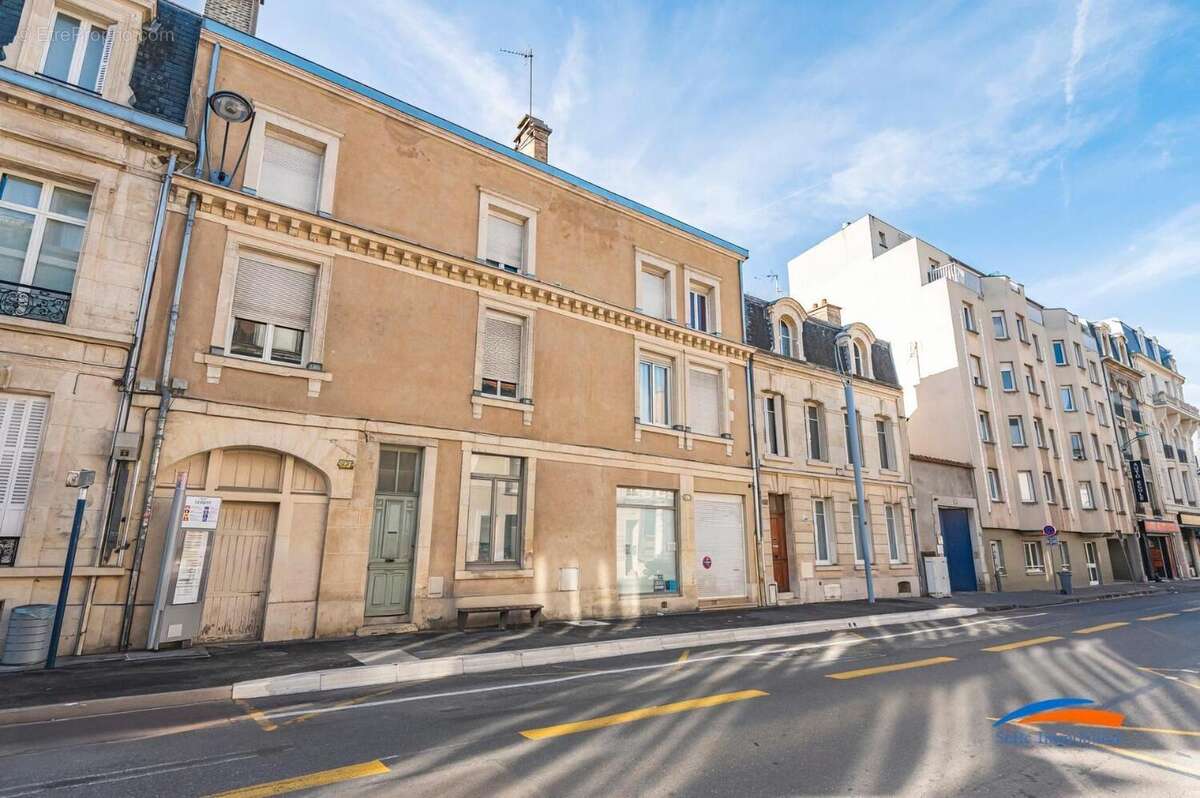   - Appartement à REIMS