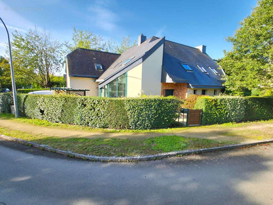 Maison à LE RHEU