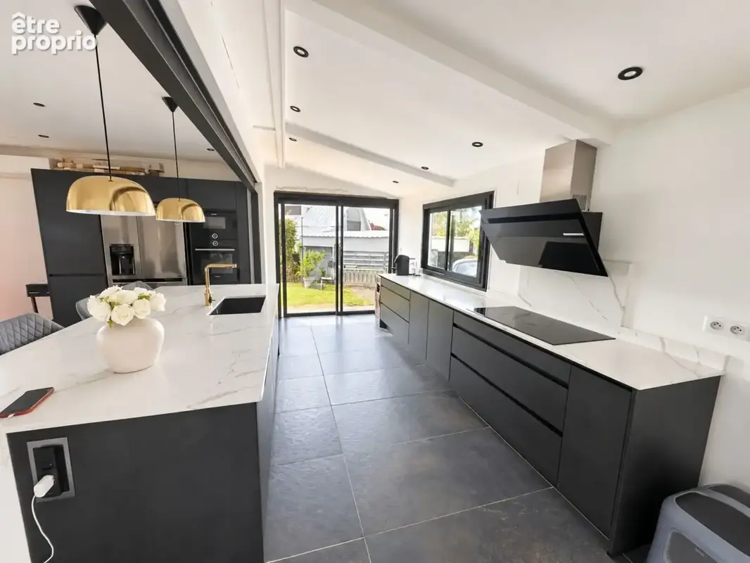Maison 4 pièces 100 m² à vendre à Saint-Benoit (97470) - photo 8