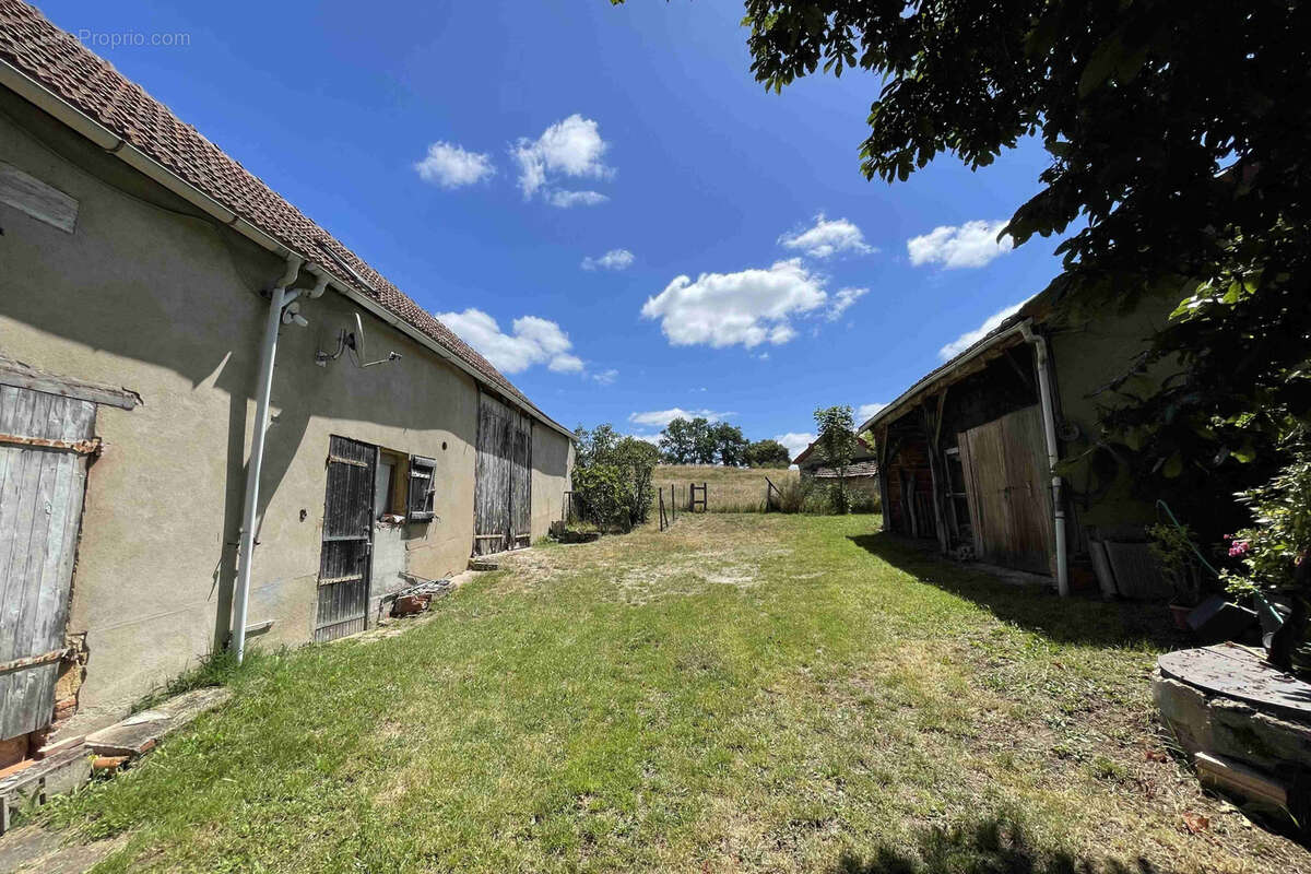 Maison à VINDECY