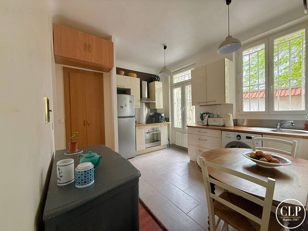 Appartement à FONTENAY-SOUS-BOIS