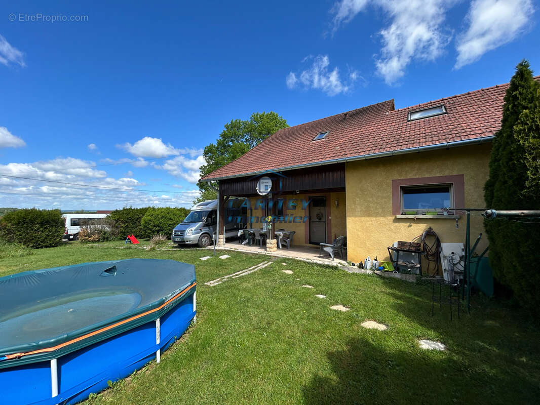Maison à FROTEY-LES-LURE