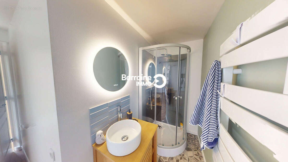 Maison à LE RELECQ-KERHUON