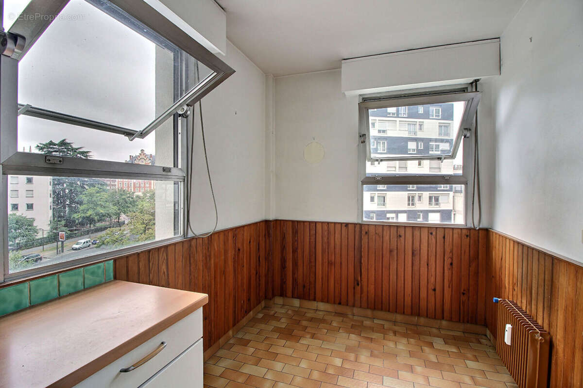 Appartement à PARIS-14E