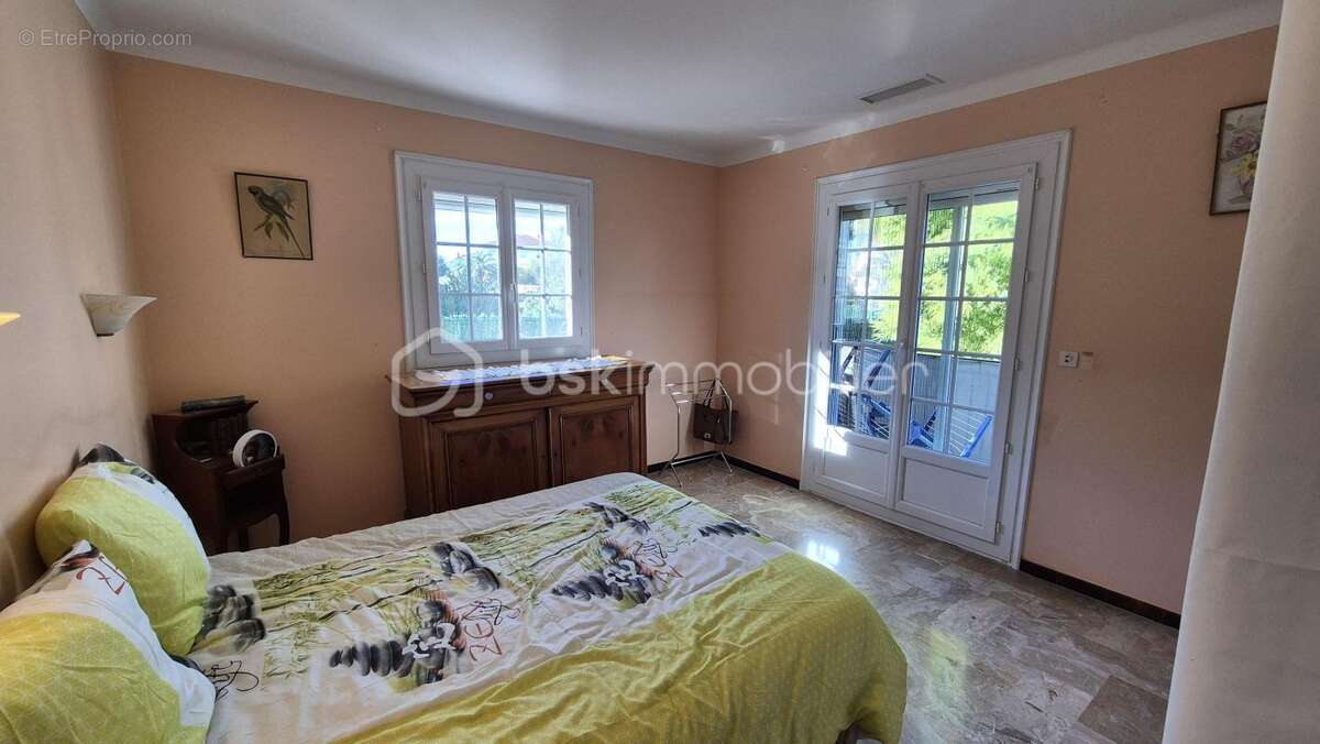 Maison à SAINT-CYPRIEN