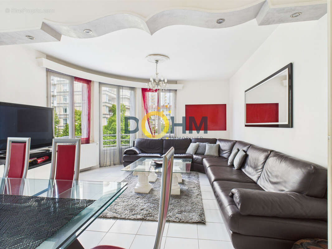 Appartement à SAINT-ETIENNE
