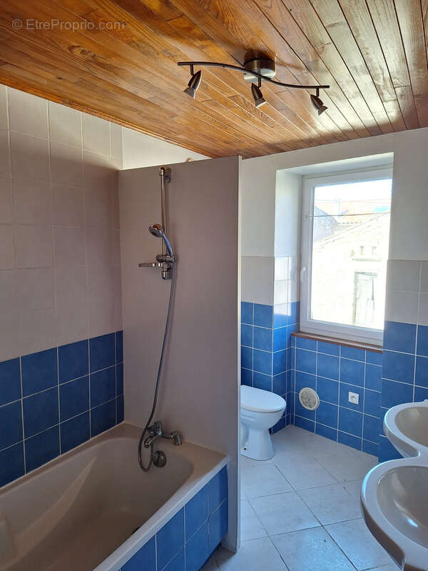 Maison à SAINT-JEAN-CHAMBRE