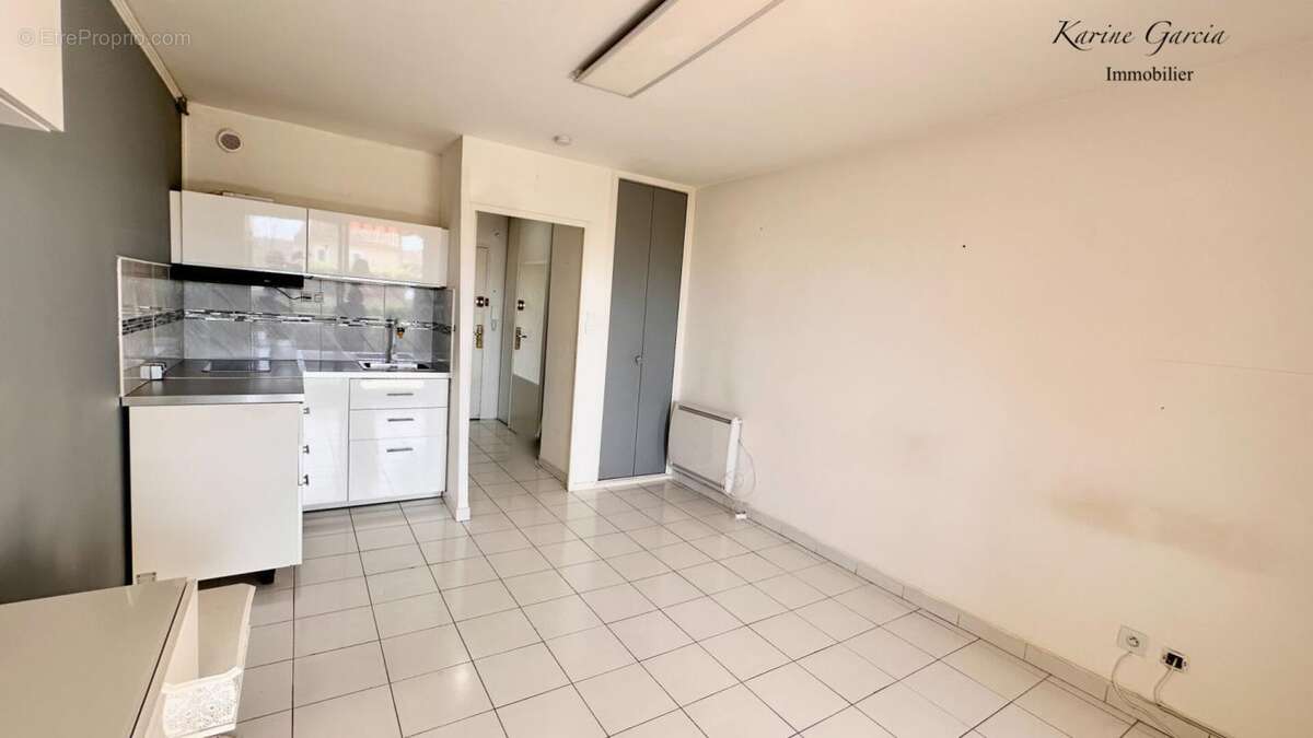 Bandol - proximite centre ville et commerces - studio 24 m² - parking privatif - photo 6