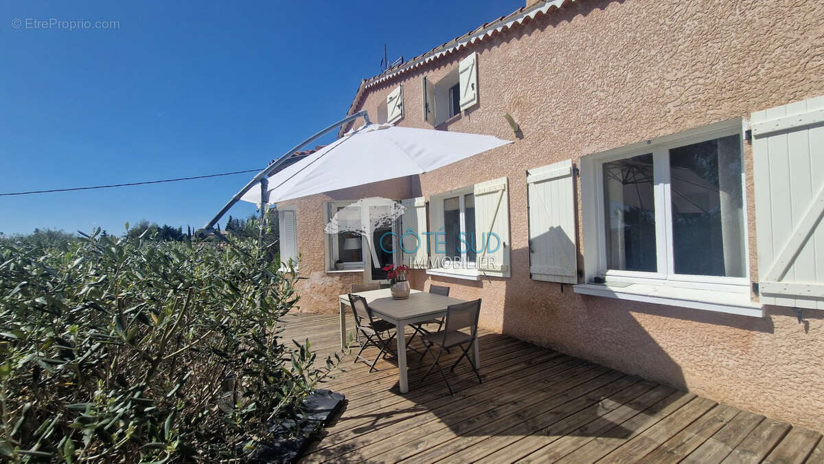 Maison à LORGUES