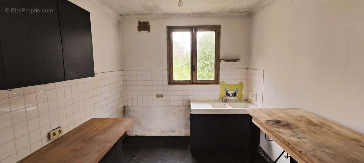 Maison à SAINT-THELO