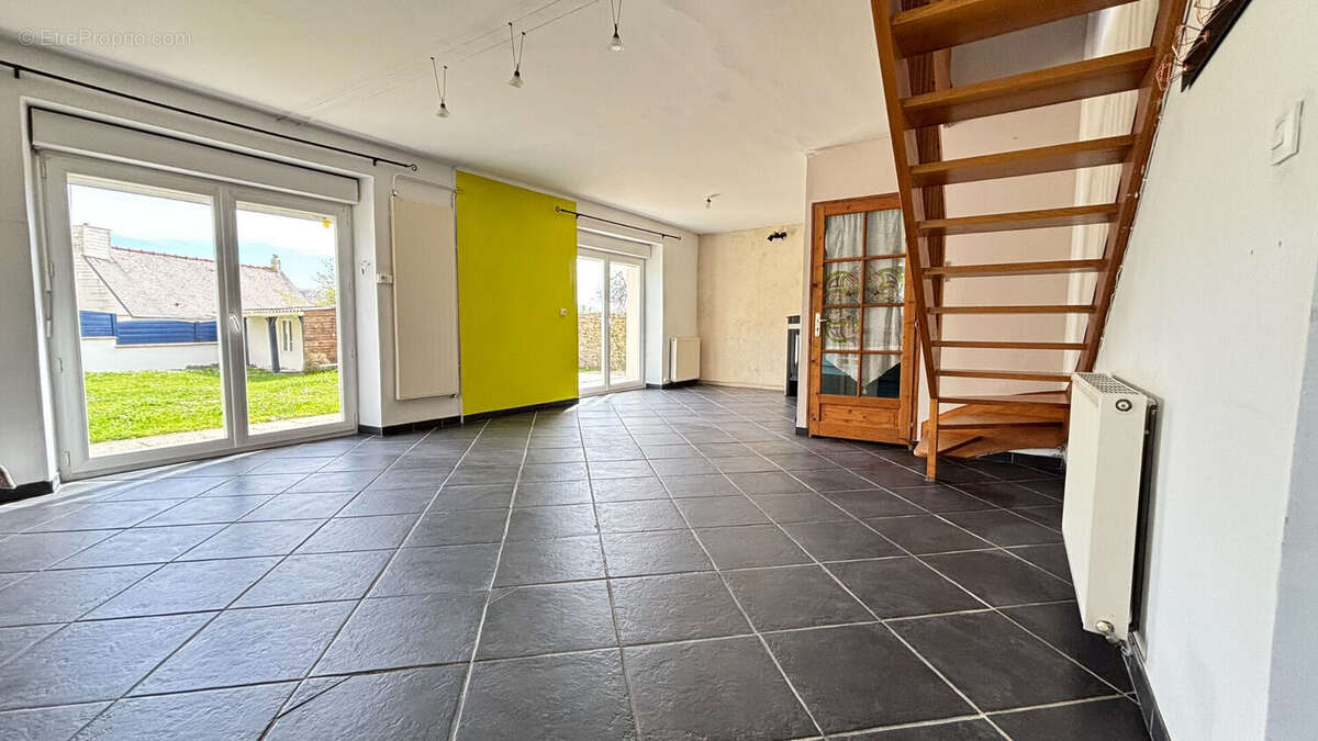 Maison à PLONEOUR-LANVERN