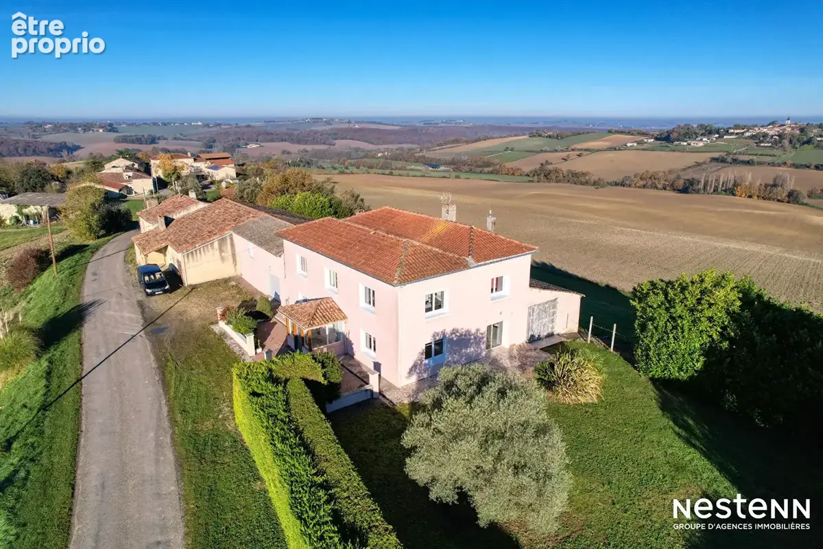 A Vendre Maison de 210 m² avec dépendances, garage et parc arboré de plus de 3700 m² à Gazaupouy - photo 18