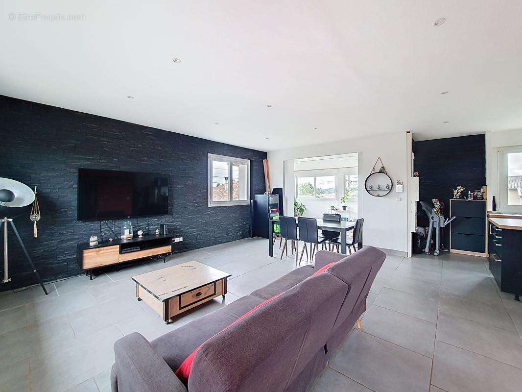 Appartement à SEYSSUEL