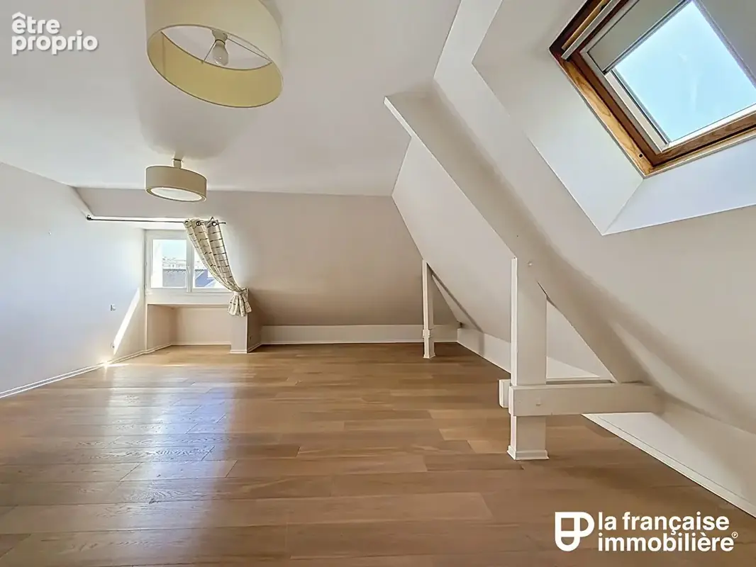 Quartier Jeanne d'Arc - Appartement Rennes 5 pièces 130 m2 - Duplex - 4 chambres - Dernier étage - Garage - jardin partagé - photo 7