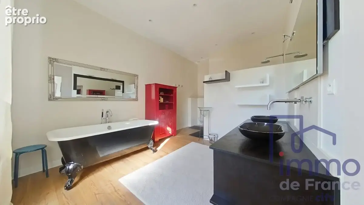 Maison 5 pièces 190 m² à vendre à Saint-Etienne (42100) - photo 7