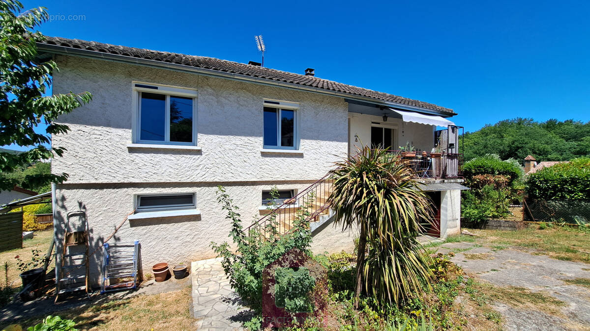 Maison à PUY-L'EVEQUE