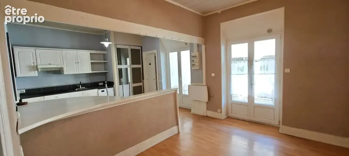 Grand appartement T4 avec extérieur et garage véhicule - photo 7