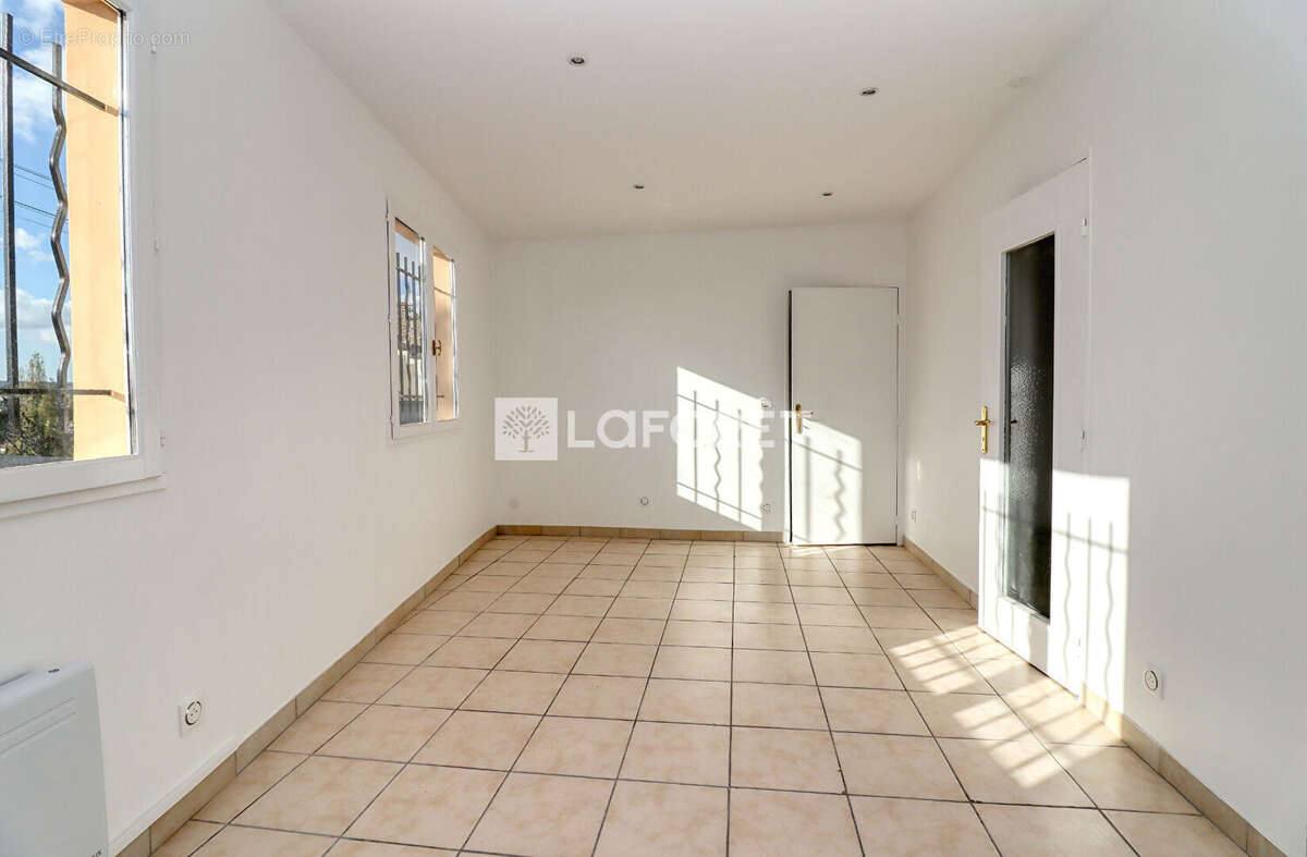 Commerce à CONFLANS-SAINTE-HONORINE