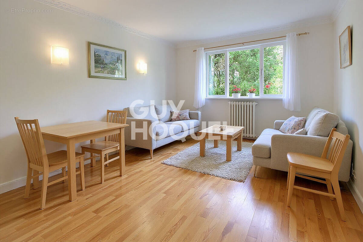 Appartement à CHAVILLE