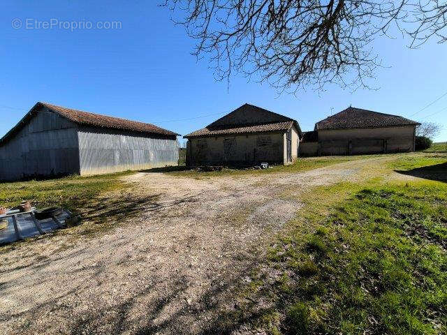 Maison à ESCORNEBOEUF