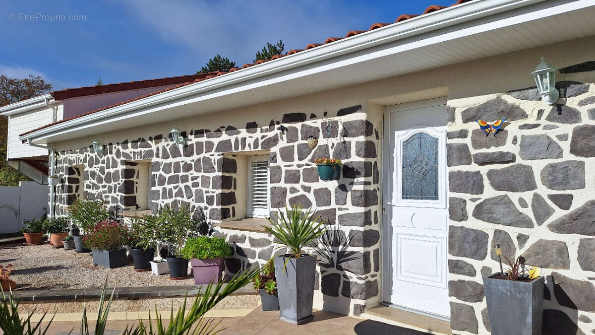 Maison à CHATELGUYON