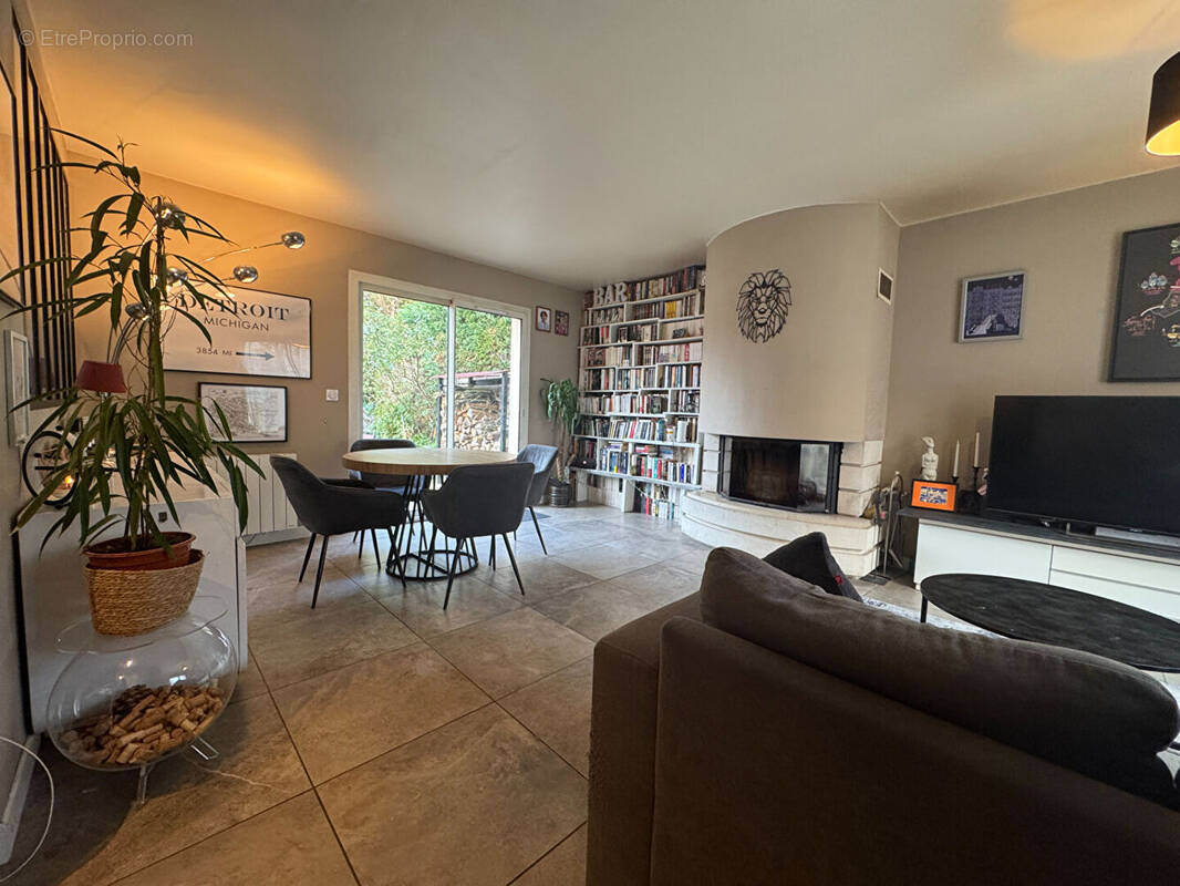 Maison à MONTFORT-L'AMAURY