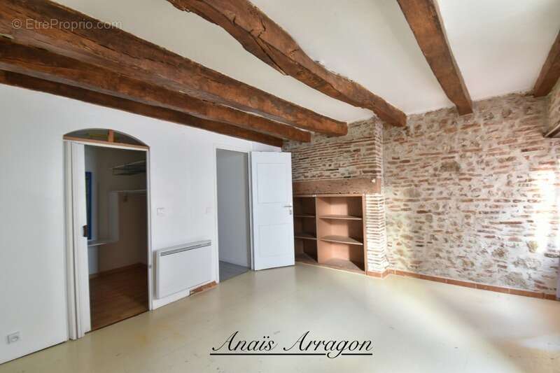 Maison à SAINT-SYLVESTRE-SUR-LOT