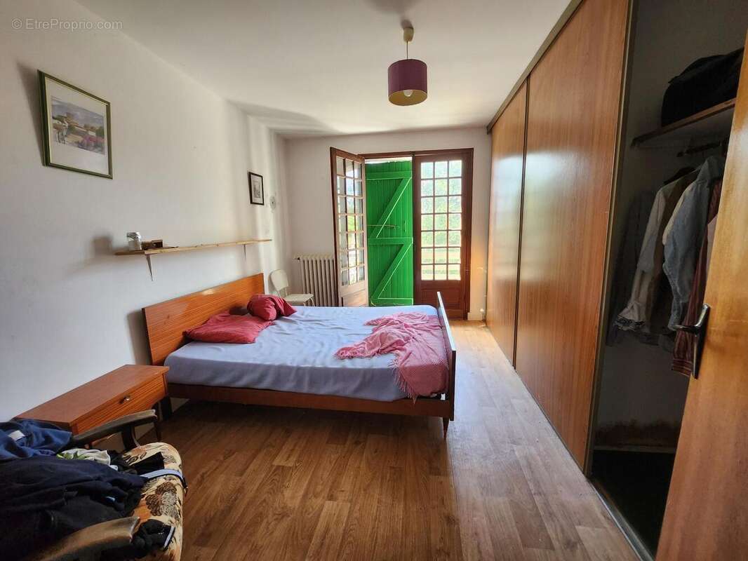 Photo 7 - Commerce à CAZAUBON