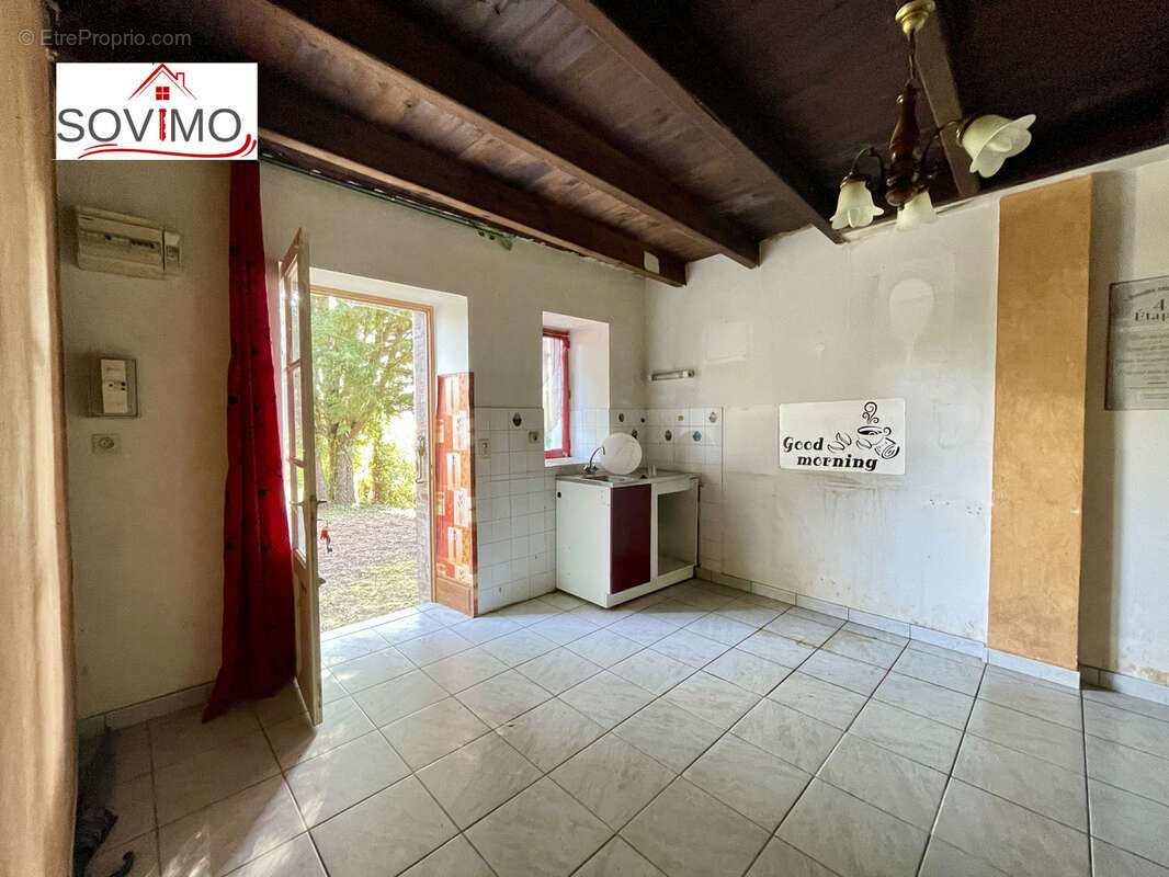 Maison à AVAILLES-LIMOUZINE