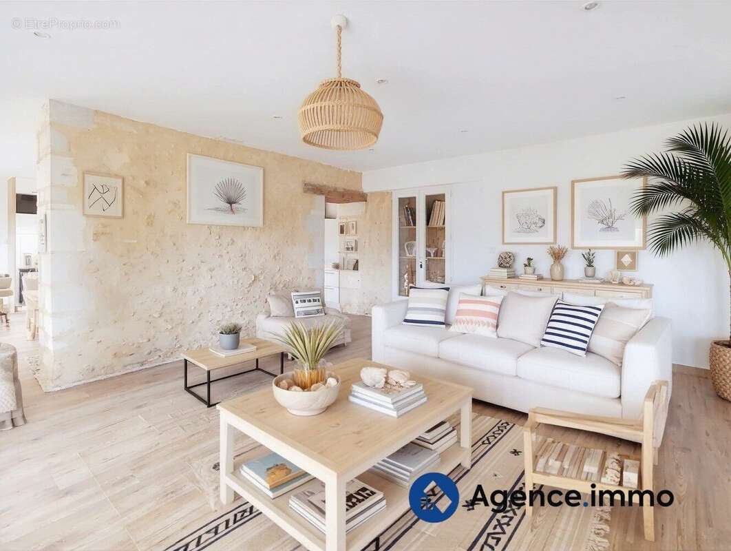 Proposition aménagement salon - Maison à SAINT-JEAN-DE-LA-MOTTE