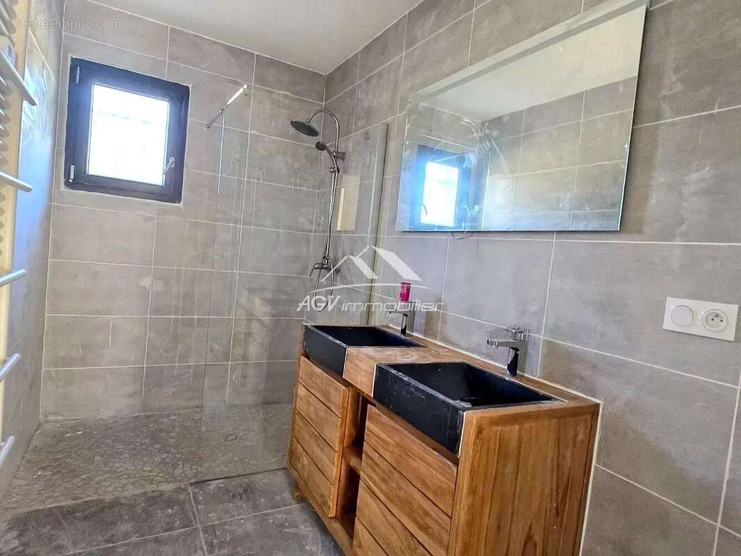 Maison à SAINT-PRIVAT-DES-VIEUX