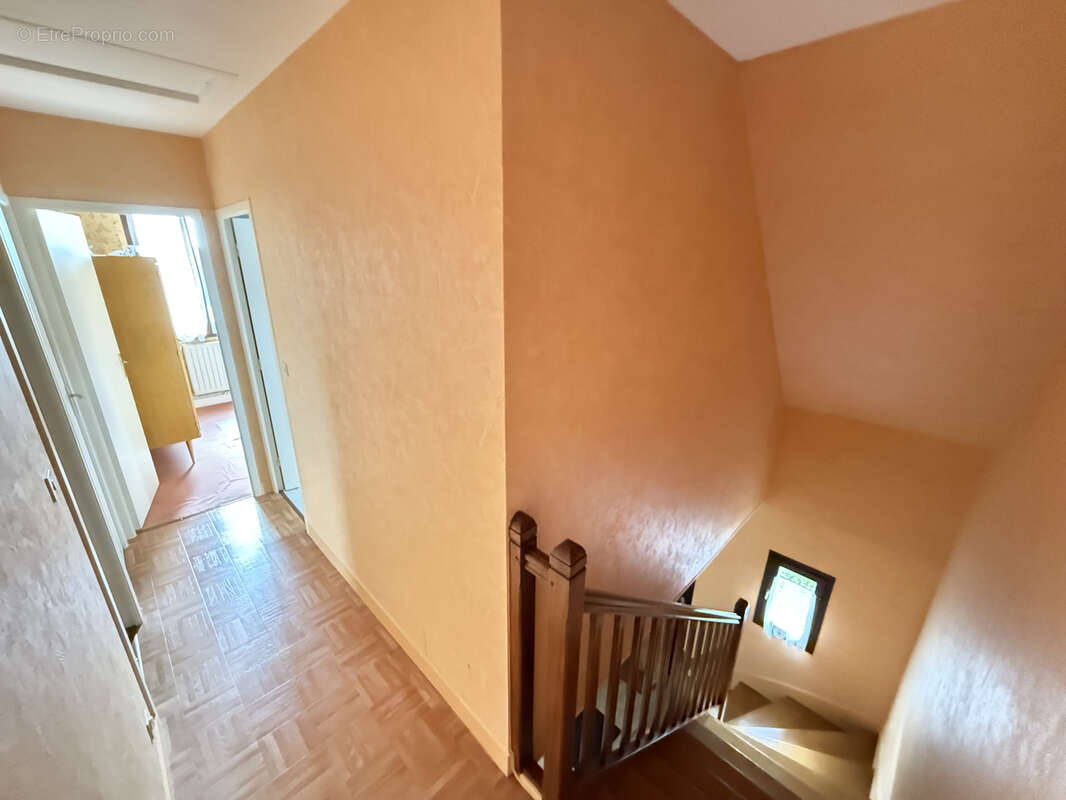 Maison à YVRE-L&#039;EVEQUE