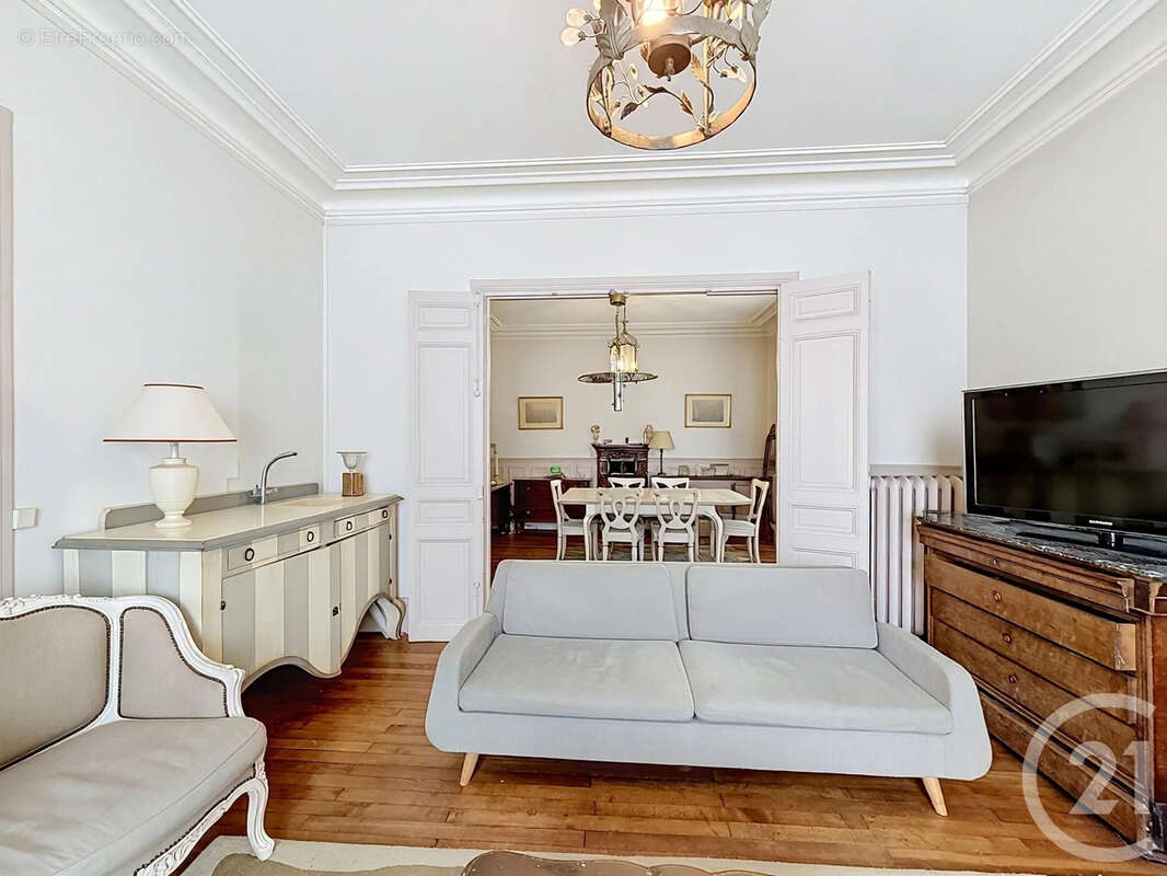 Maison 216 m² à Fontainebleau  - photo 6