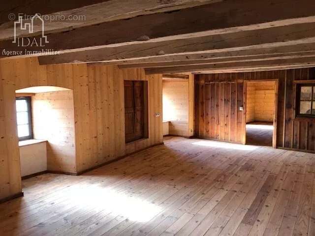 Maison à SEVERAC-LE-CHATEAU