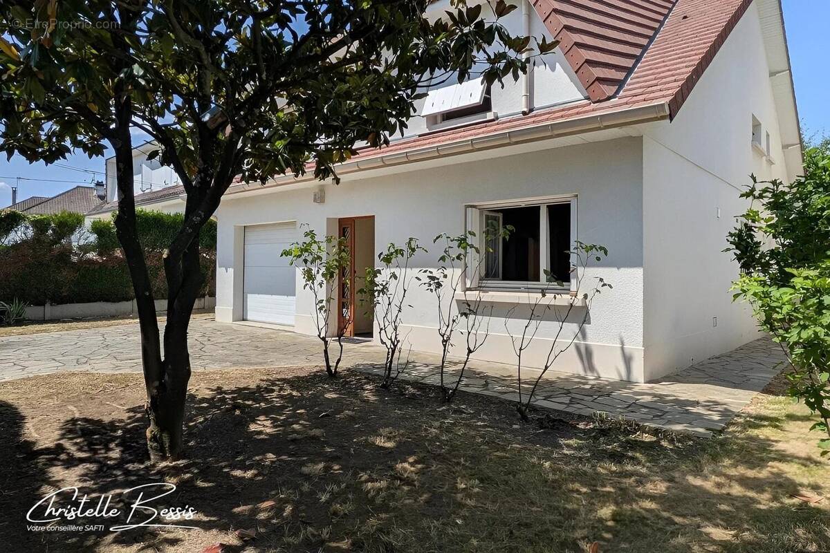 Photo 1 - Maison à VILLECRESNES