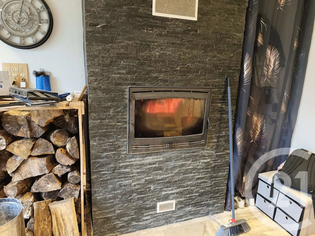 Maison à FOLLEVILLE