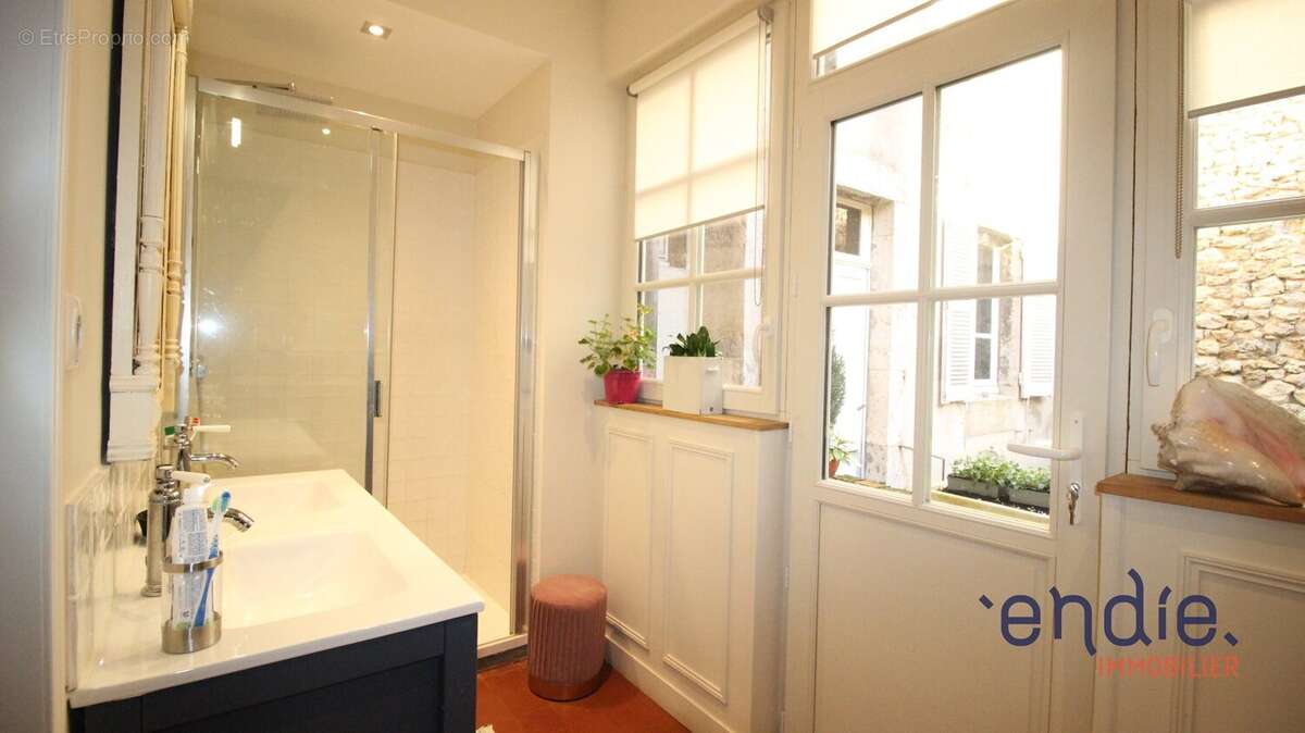 Maison à MEHUN-SUR-YEVRE