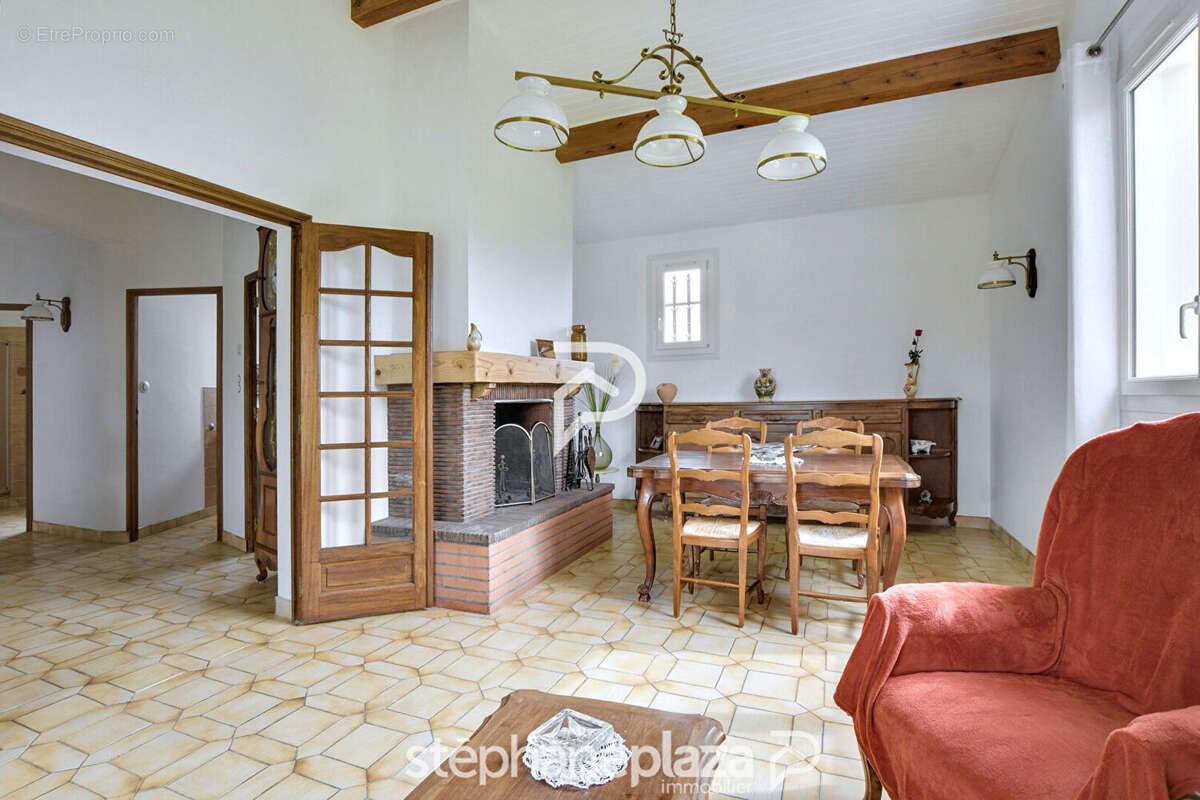 Maison à SAINTE-FOY-D'AIGREFEUILLE