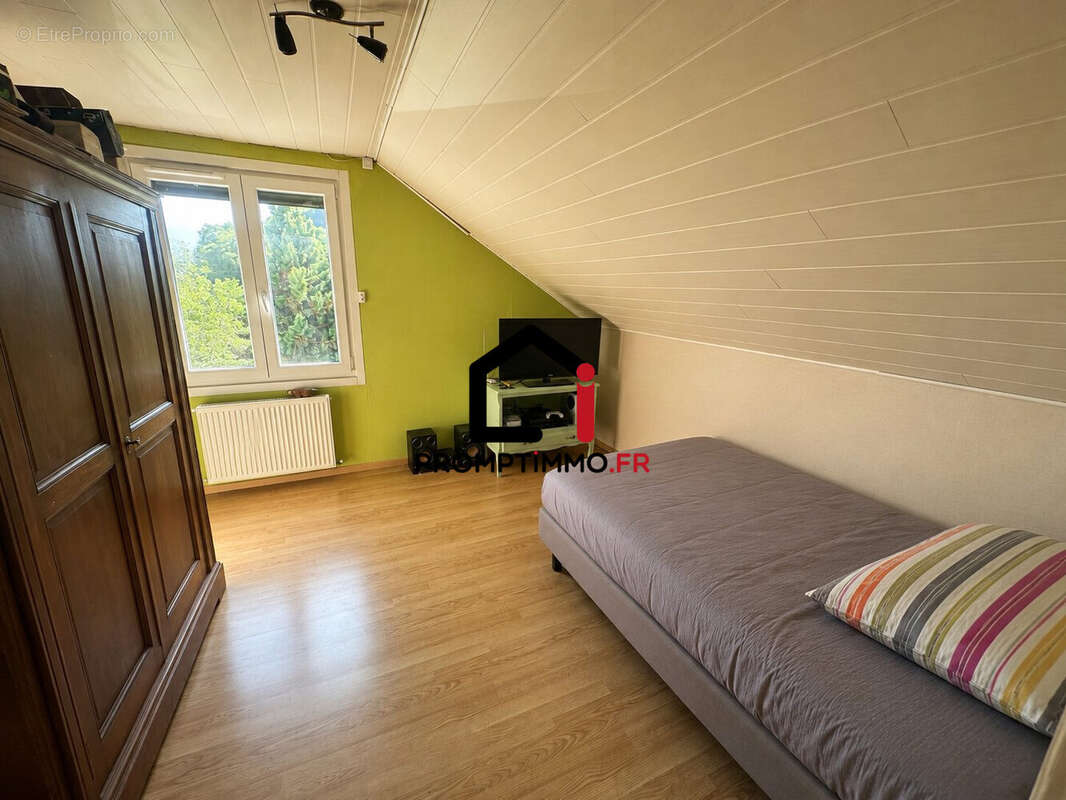 Maison 96 m² à Lougres  - photo 5