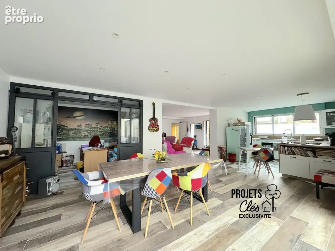 Charmante maison de bourg entièrement rénovée en 2020, d'une superficie de 105 m2 habitables. - photo 5